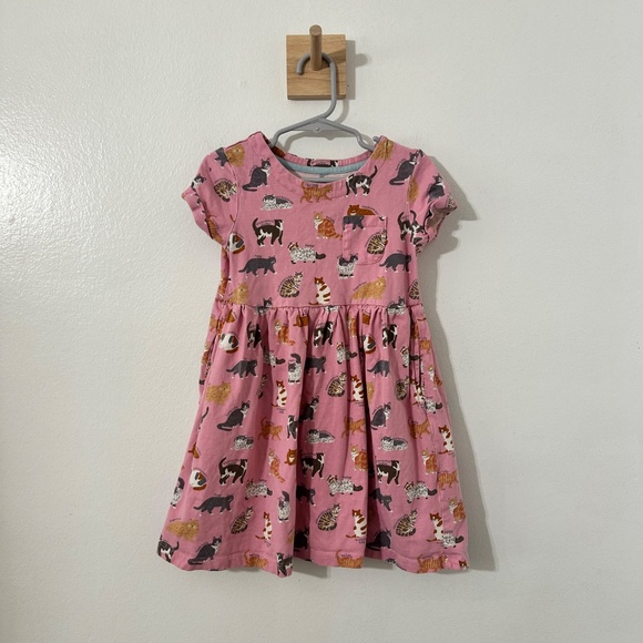 Mini Boden Girls Educational Cat Print Pink Short Sleeve Dress Sz 5-6 - Picture 2 of 6